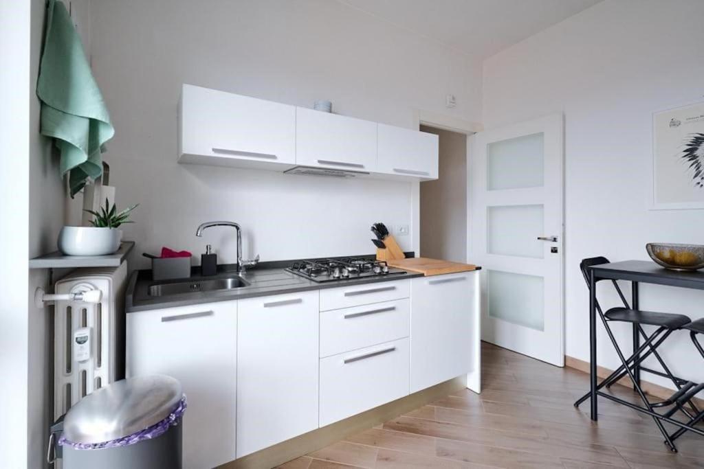 Lux 180Sqm Flat - Entire Last Floor Milan Exterior photo