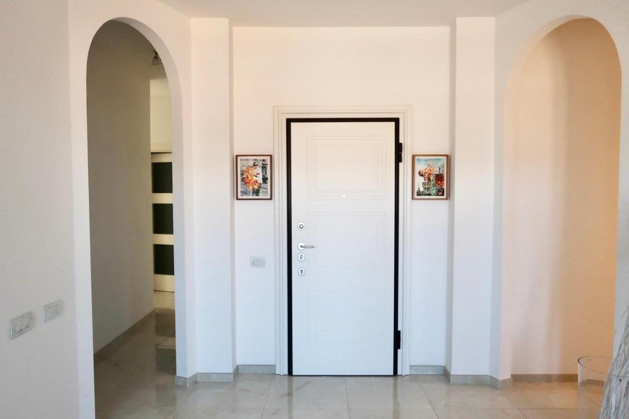 Lux 180Sqm Flat - Entire Last Floor Milan Exterior photo