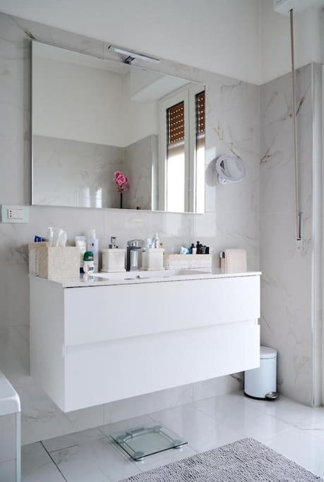 Lux 180Sqm Flat - Entire Last Floor Milan Exterior photo